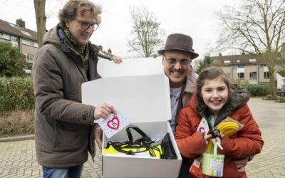Uitreiking eerste VerkeersveiligheidsBox Woonerven